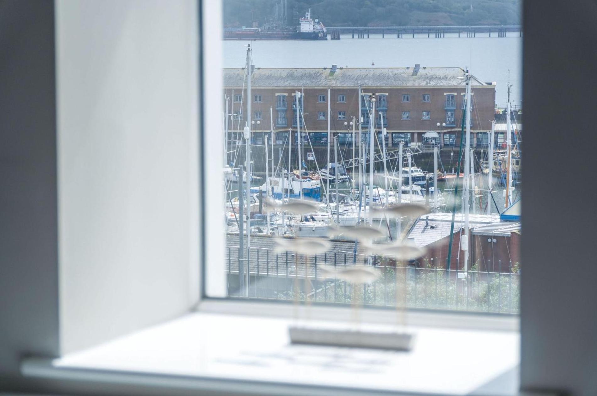 Harbour View - 2 Bedroom Apartment - Milford Haven Luaran gambar