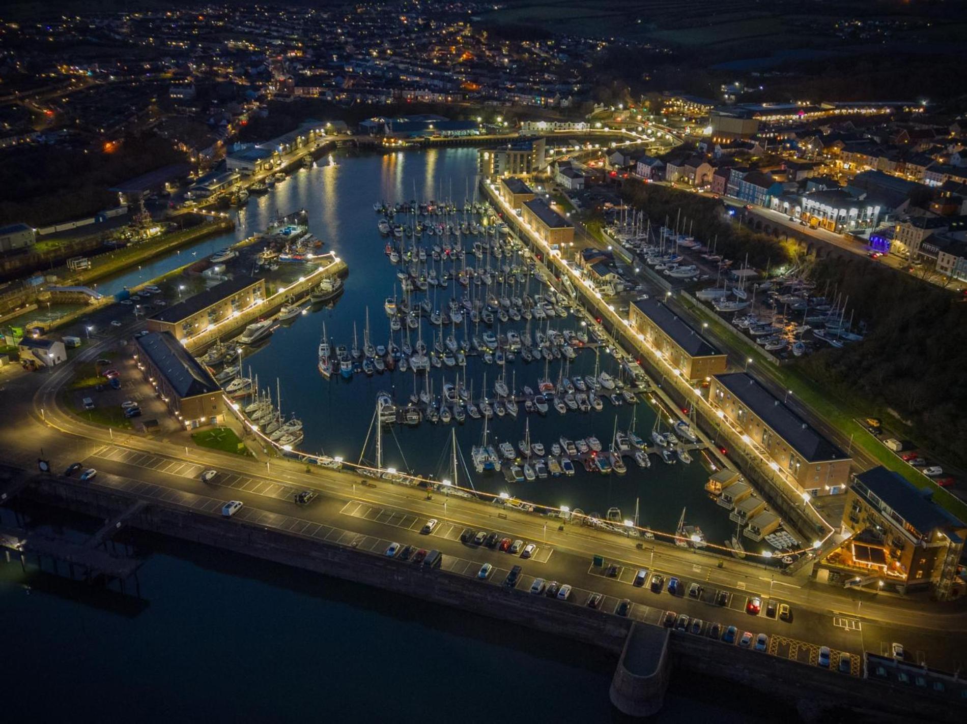Harbour View - 2 Bedroom Apartment - Milford Haven Luaran gambar